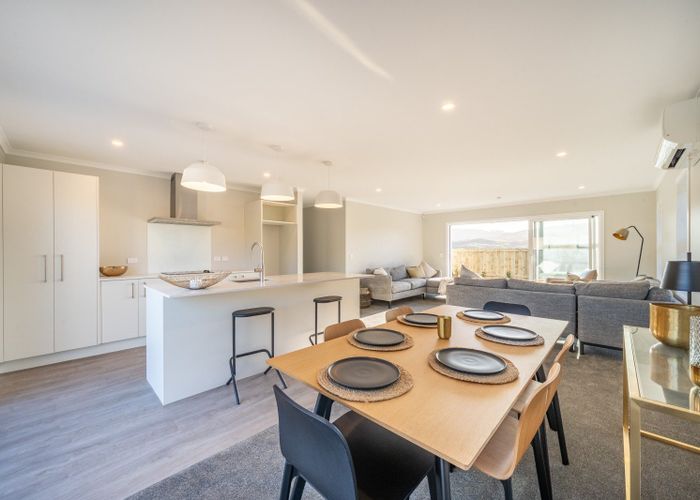  at 8 Mohua Way, Kelson, Lower Hutt, Wellington