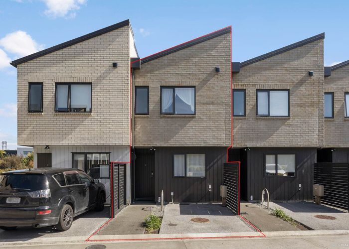  at 8/28 Westgate Drive, Westgate, Waitakere City, Auckland