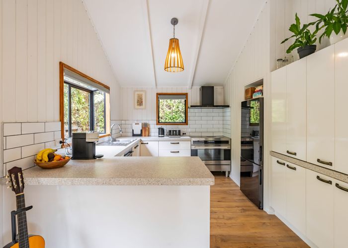  at 34 Wyndham Road, Pinehaven, Upper Hutt, Wellington