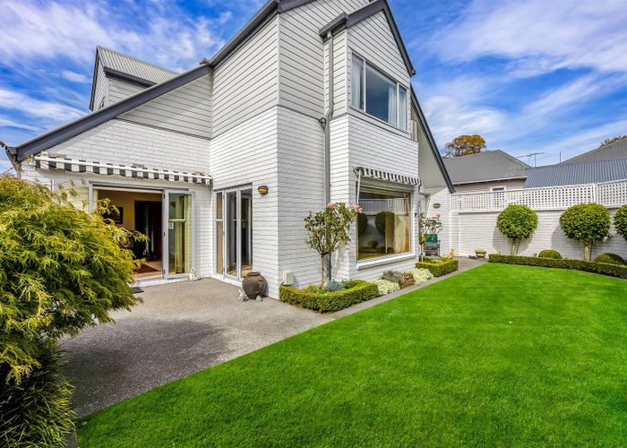  at 1/82 Murray Place, St Albans, Christchurch