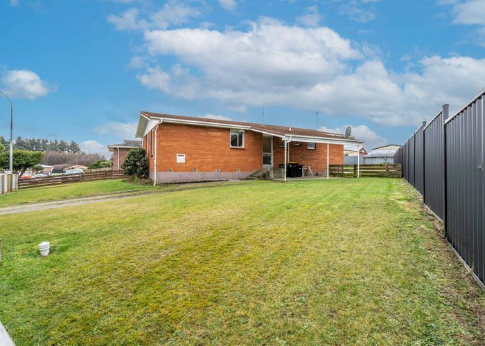 at 99 Dunbeath Crescent, Kew, Invercargill
