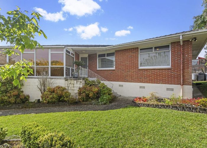  at 61 Kirby Street, Glendene, Auckland