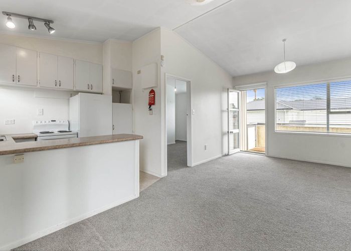  at 6/8 Shackleton Road, Mount Eden, Auckland