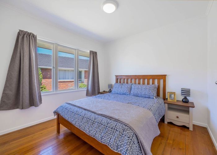  at 2/15 Dominion St, Takapuna, North Shore City, Auckland