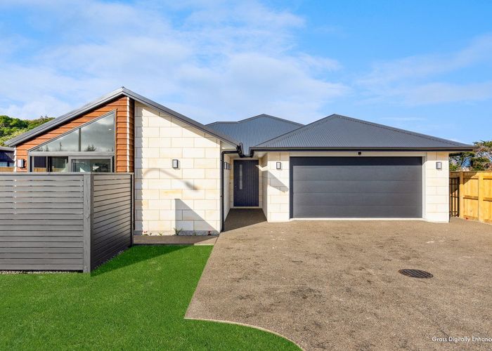 at 104 The Drive, Otaihanga, Paraparaumu