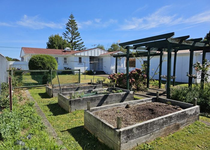  at 40 Elizabeth Street, Levin, Levin