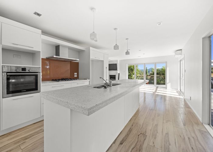  at 132 Kittiwake Drive, Schnapper Rock, North Shore City, Auckland