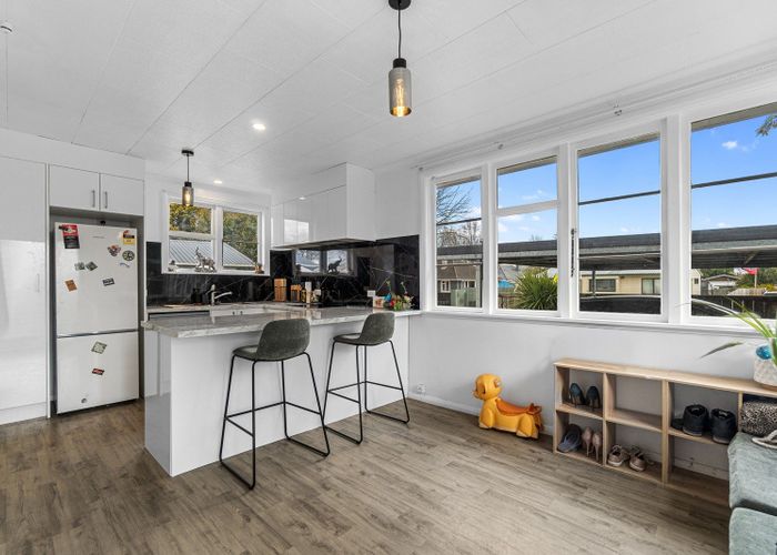  at 6 Kenney Crescent, Fairfield, Hamilton, Waikato