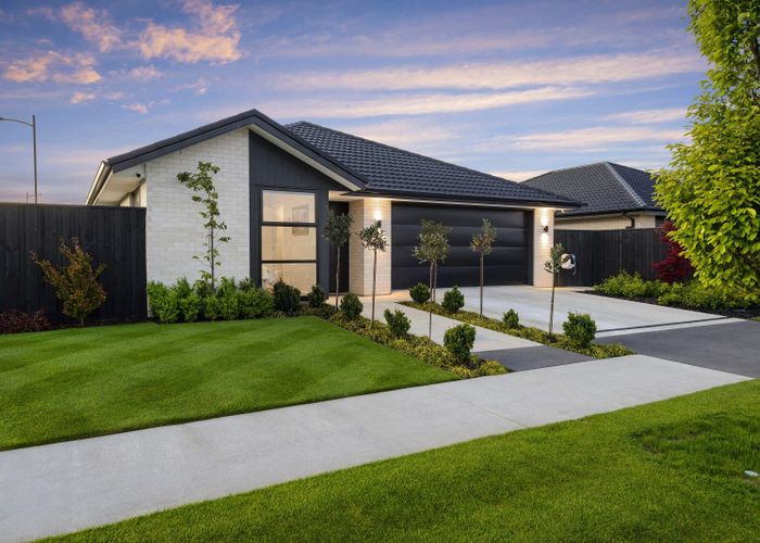  at 17 Halpin Drive, Lincoln, Lincoln