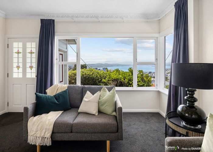 For sale 11 Bruce Avenue, Brooklyn, Wellington, Wellington homes.co.nz