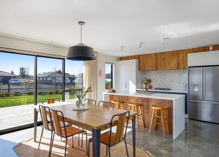  at 29 Honeyfield Drive, Whalers Gate, New Plymouth, Taranaki