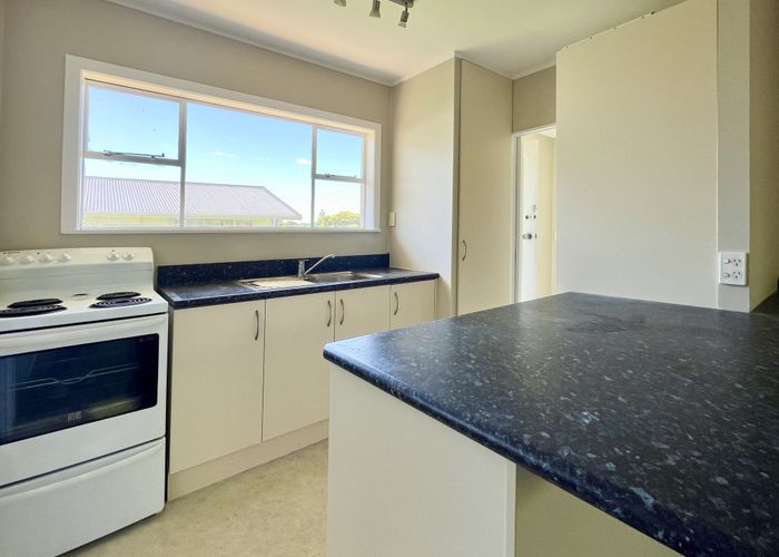  at 2/56 Lynden Ave, Hillcrest, North Shore City, Auckland