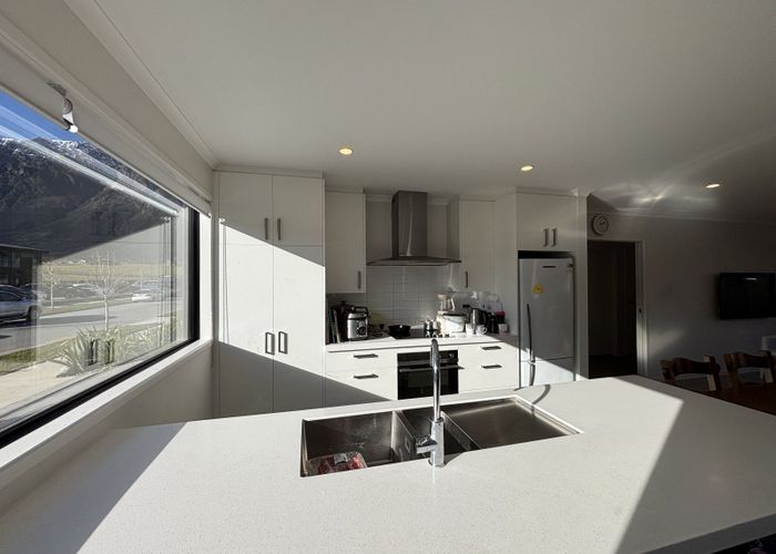  at 28 Perendale Road, Hanley's Farm, Jacks Point, Queenstown-Lakes, Otago