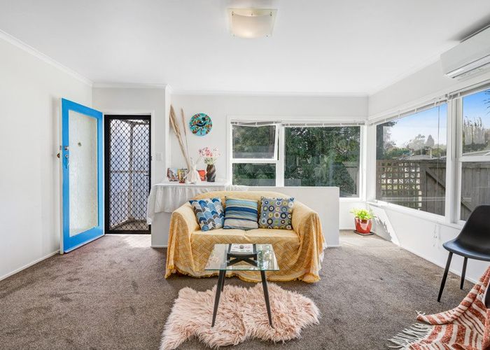  at 1/13 Ayton Drive, Totara Vale, North Shore City, Auckland