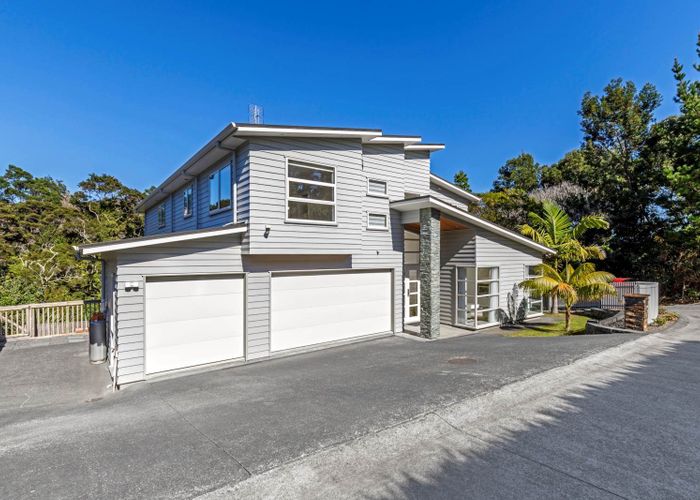  at 61 Bernard Magnus Lane, Greenhithe, North Shore City, Auckland