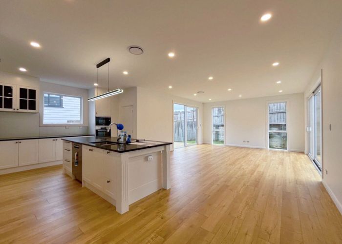  at 30 Kenmure Avenue, Forrest Hill, North Shore City, Auckland