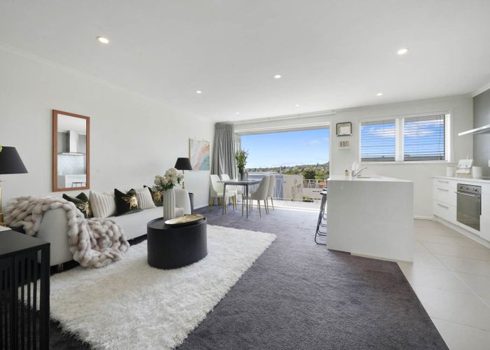  at 2/919 Mount Eden Road, Mount Eden, Auckland City, Auckland