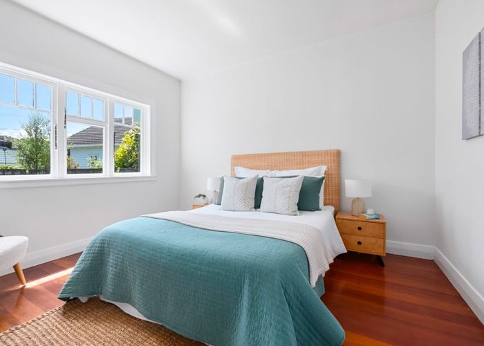  at 1-2/6 Pohutukawa Street, Woburn, Lower Hutt