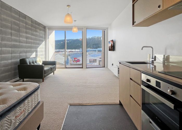  at 105/2 Campbell Terrace, Petone, Lower Hutt, Wellington