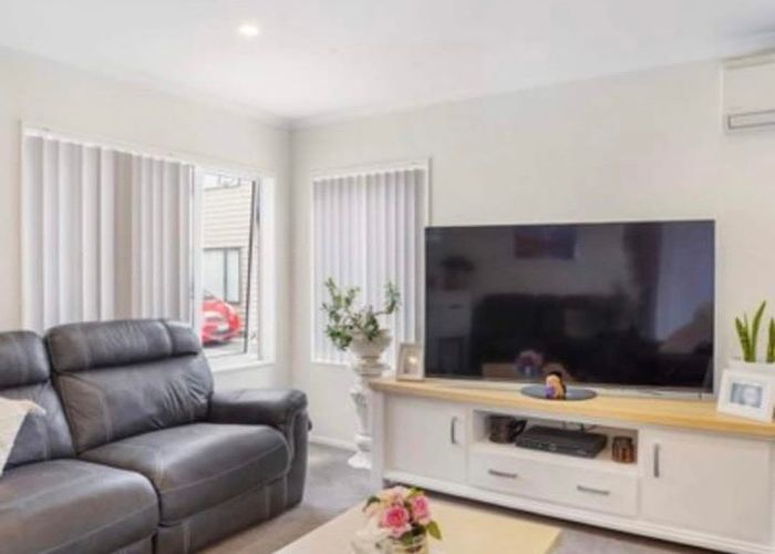  at 3 Papahou Lane, Papatoetoe, Auckland