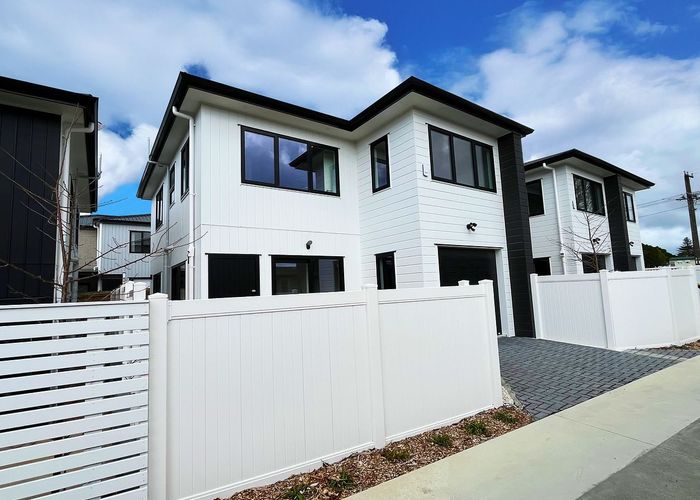  at 15C Renata Crescent, Te Atatu Peninsula, Waitakere City, Auckland