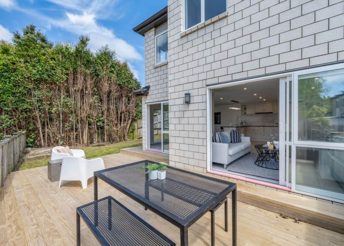  at 5 Pikareka Lane, Pakuranga, Manukau City, Auckland