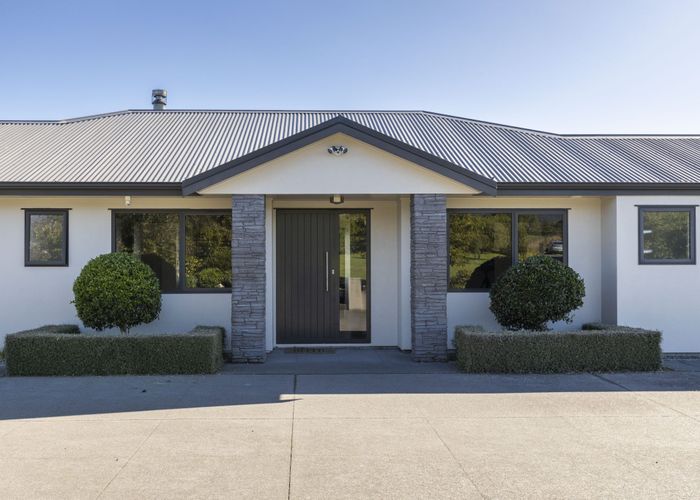  at 60 Maunga Heights, Hurworth, New Plymouth