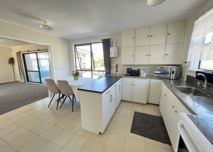  at 114 Driver Crescent, Cannons Creek, Porirua, Wellington