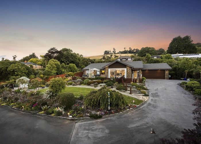  at 28 Barling Street, Macandrew Bay, Dunedin