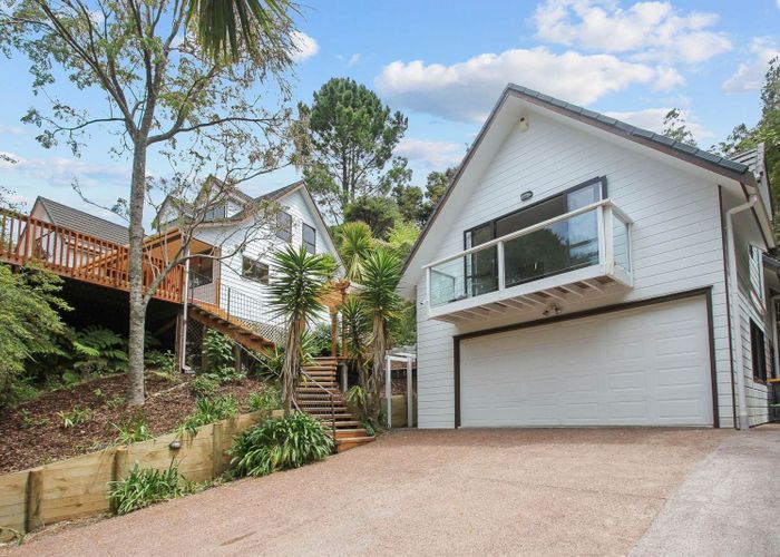  at 3 Herrings Cove Place, Titirangi, Auckland