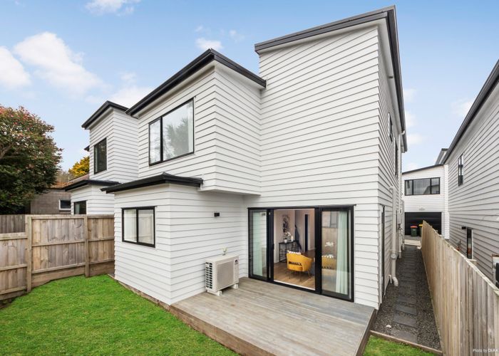  at 24B Poinsettia Place, Henderson, Waitakere City, Auckland