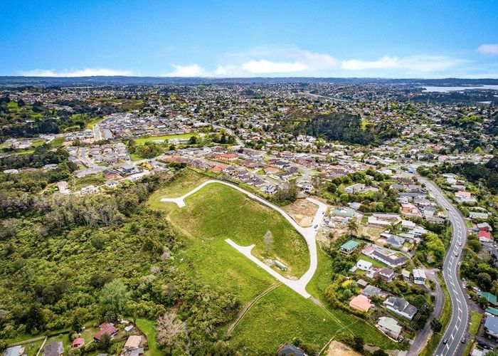  at 17a Tiriwa Drive, Massey, Waitakere City, Auckland