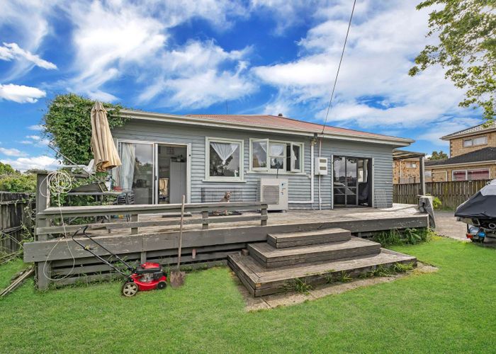  at 11 Gordon Road, Papatoetoe, Manukau City, Auckland