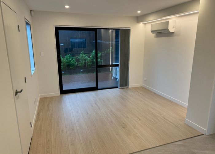  at 31 Windy Ridge Road, Glenfield, North Shore City, Auckland