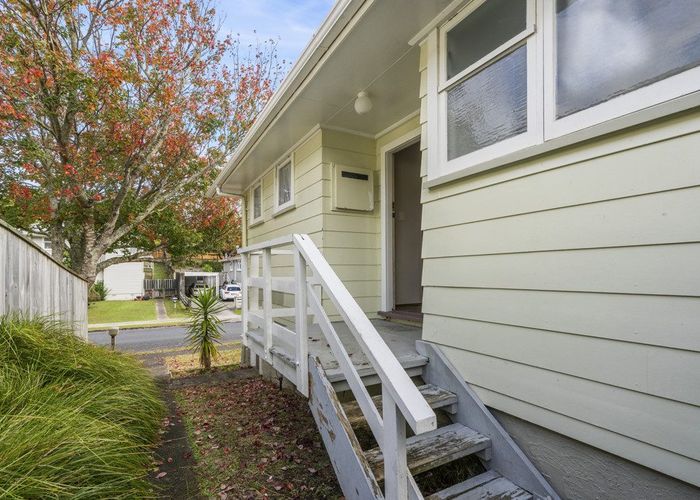  at 22 Speargrass Grove, Timberlea, Upper Hutt, Wellington