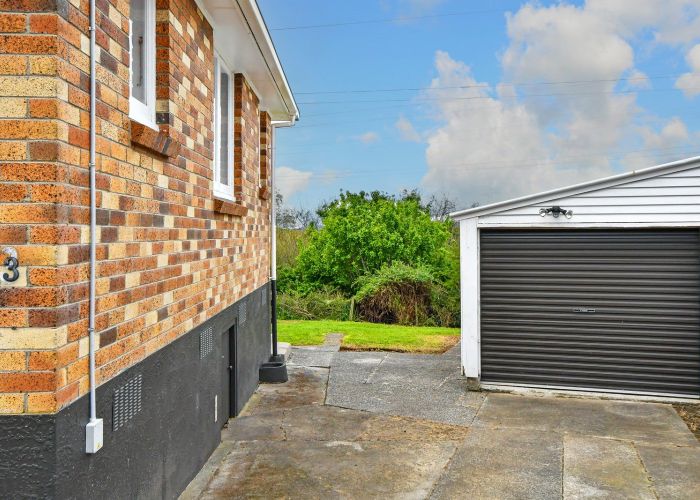  at 3 Tainui Street, Meremere