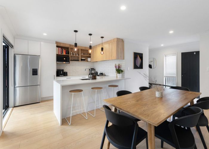  at 125C Point Chevalier Road, Point Chevalier, Auckland