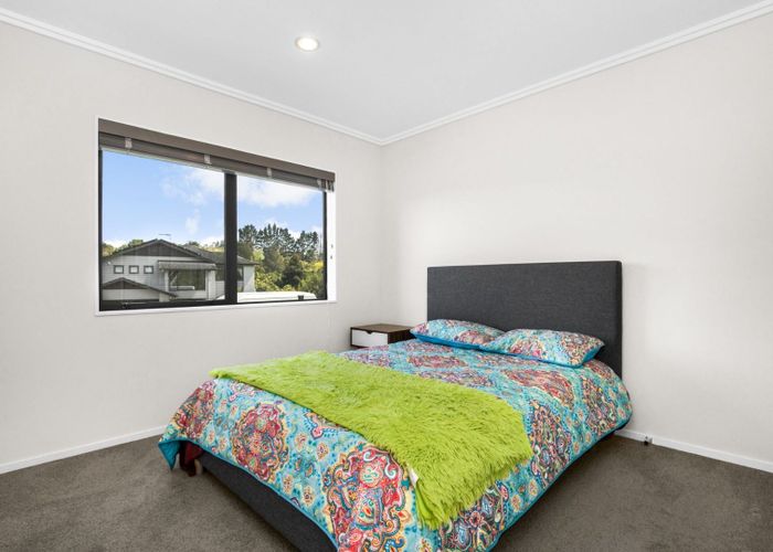  at Granny/21 Dawood Place, The Gardens, Manukau City, Auckland