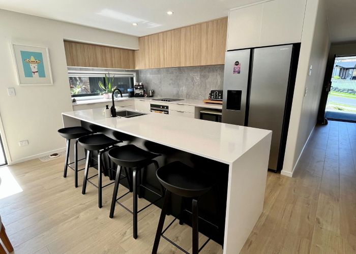  at 7 Maraeariki Avenue, Orewa, Orewa