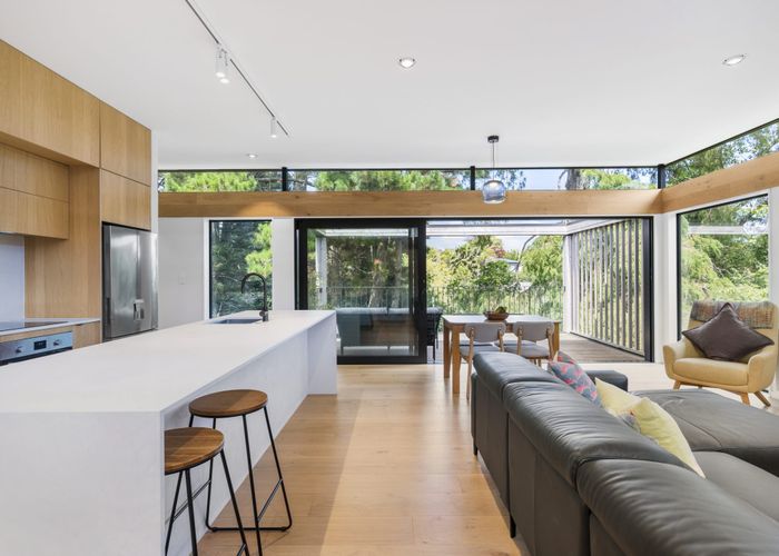  at 1/49C Lancaster road, Beach Haven, Auckland