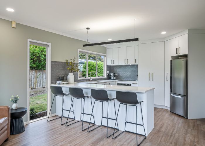 at 5 Wood Leigh, Paraparaumu Beach, Paraparaumu