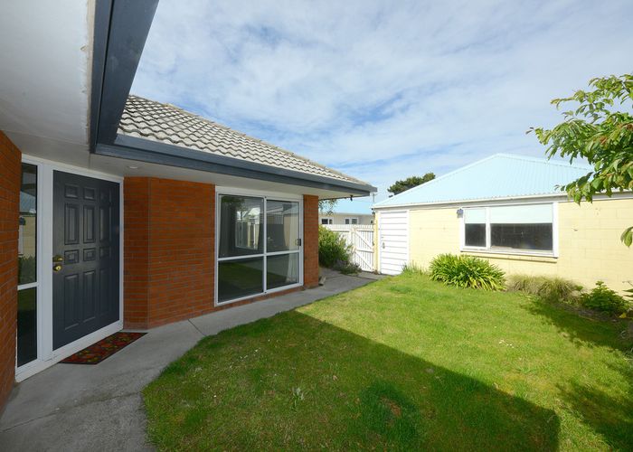  at 2/103 Oram Avenue, New Brighton, Christchurch