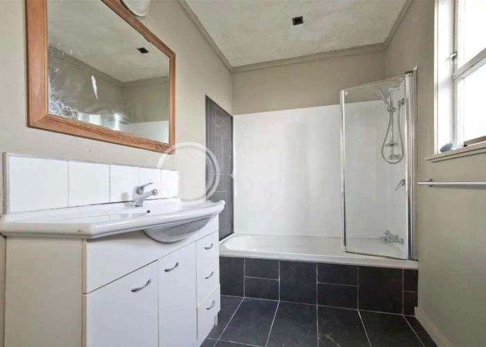  at 2 Tracey Terrace, Te Atatu South, Waitakere City, Auckland