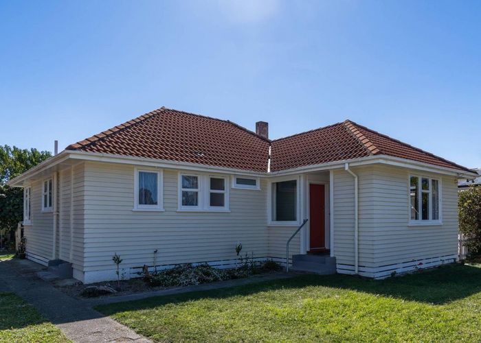  at 50 Lucas Street, Riversdale, Blenheim