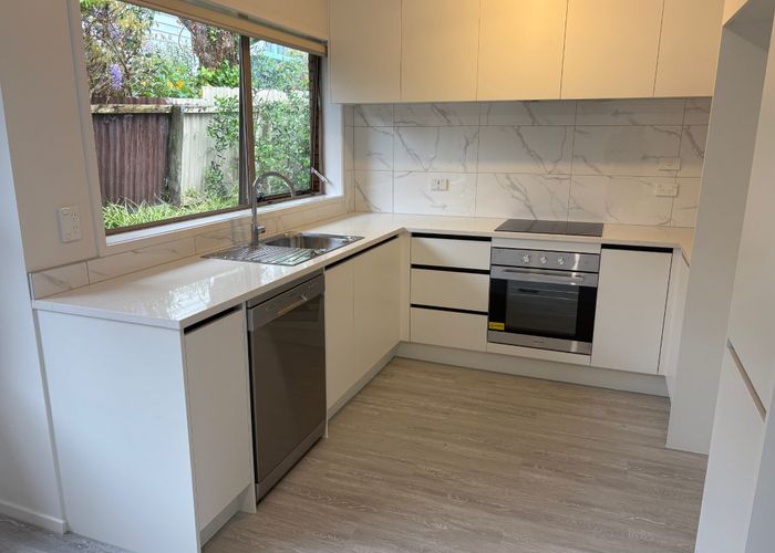  at 2/30 Columbia Rd, Sandringham, Auckland City, Auckland