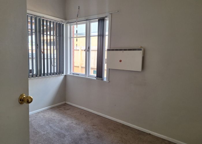  at 15 Rosebank Road, Papatoetoe, Manukau City, Auckland