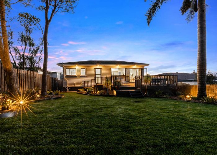  at 19 Highland Avenue, Titirangi, Waitakere City, Auckland