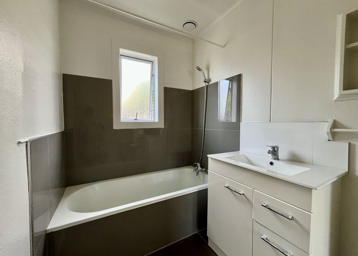  at 4/59 Pah Road, Cockle Bay, Manukau City, Auckland