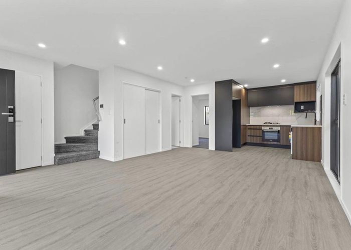  at Lot 2/20 BEAUMONTS WAY, Manurewa, Manukau City, Auckland