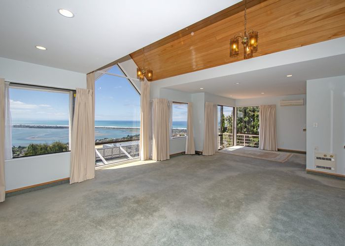  at 2/17 Belleview Terrace, Mount Pleasant, Christchurch